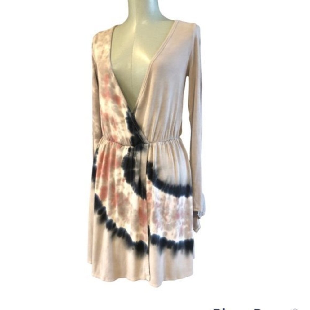 GO COUTURE TIE DYE COLD SLEEVES DRESS size M